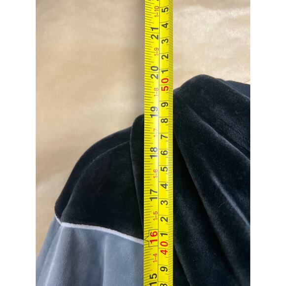 Nike Cropped Velvet Warm Retro Large Hoodie Black & Gray Women’s Sweater - Picture 5 of 7